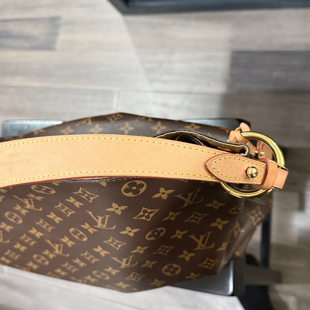 Louis Vuitton Graceful MM GREAT CONDITION!! - Picture 14 of 14